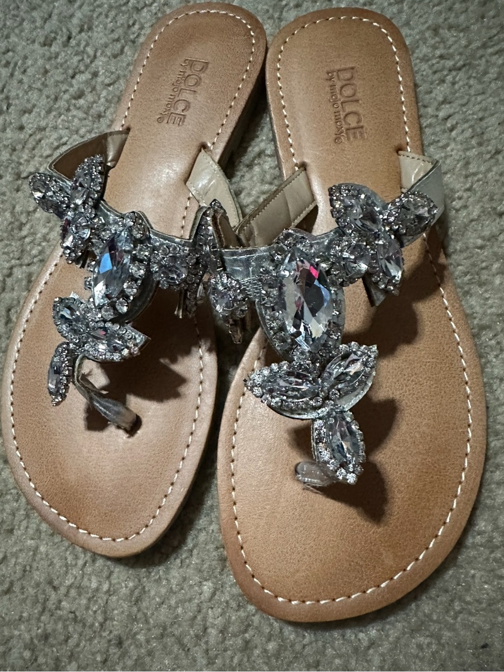 DOLCE BY MOJO MOXY EMBELLISHED THONG SANDALS